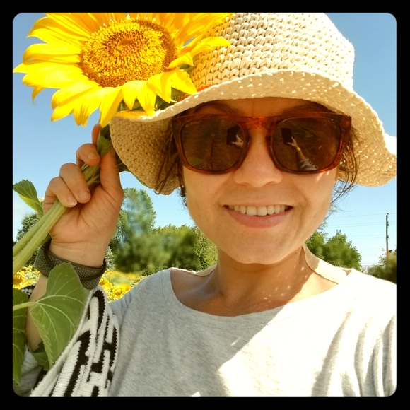 Meet your Posher, Orietta - Picture 1 of 1